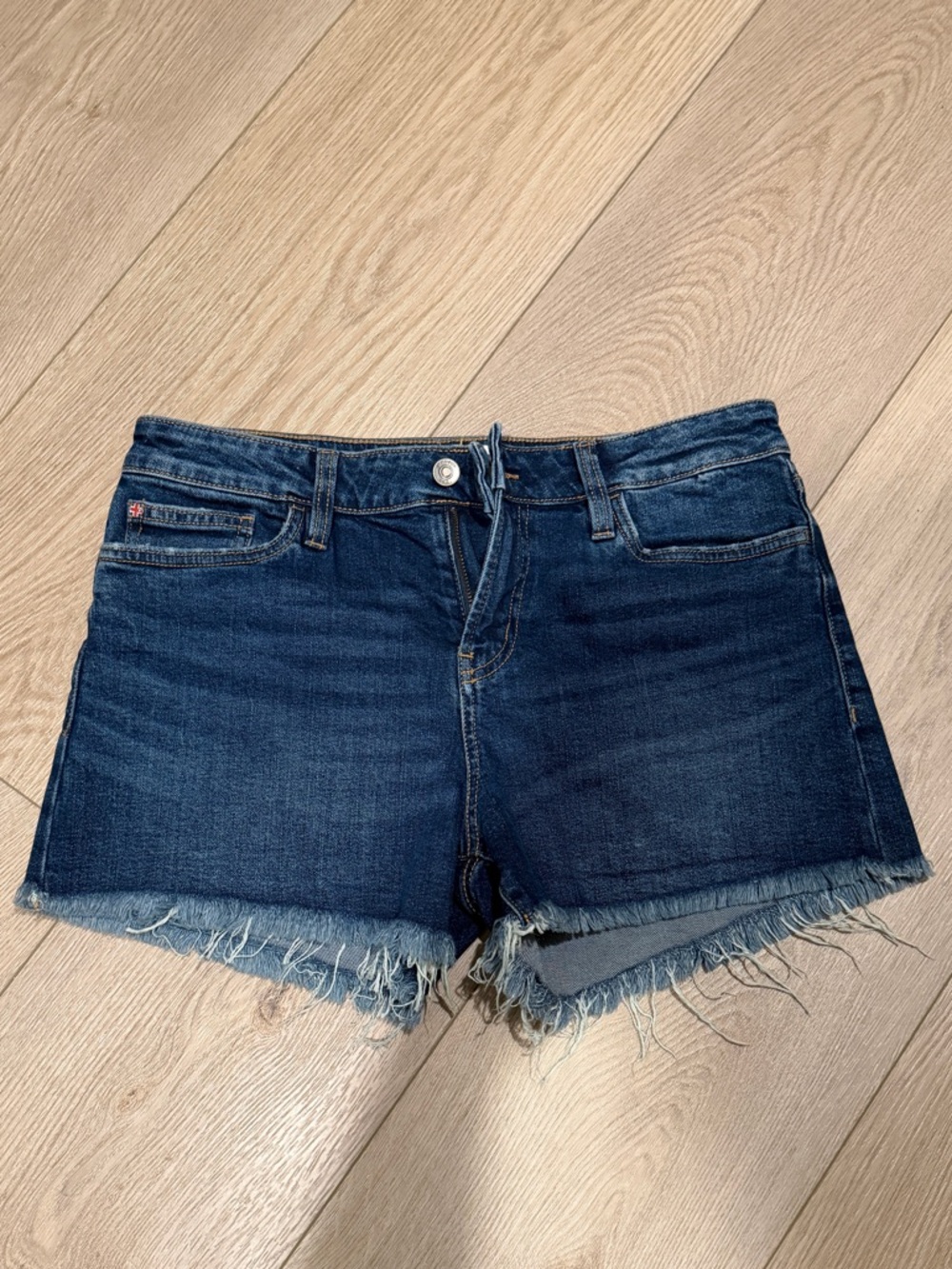 Hudson Jeans Dark Indigo Frayed Hem Denim Shorts NWOT 29 waist